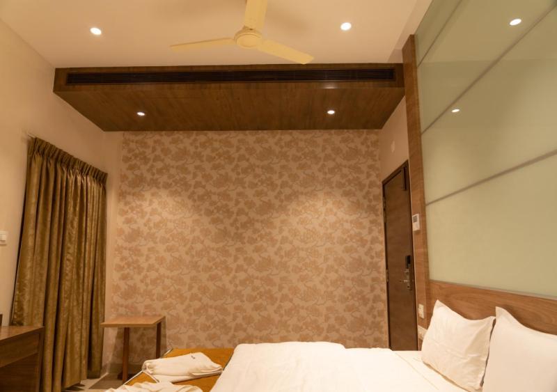 The Paradise Hotel - Luxury Stay Kanchipuram Zewnętrze zdjęcie