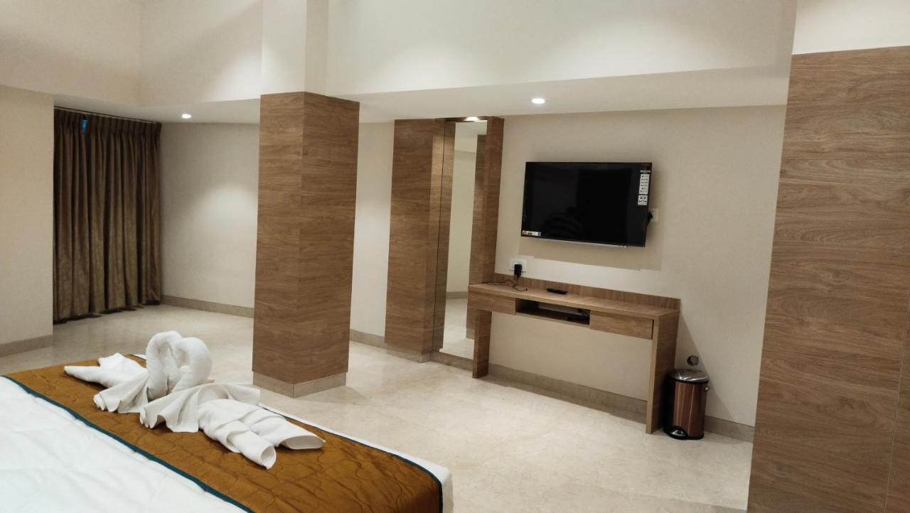 The Paradise Hotel - Luxury Stay Kanchipuram Zewnętrze zdjęcie