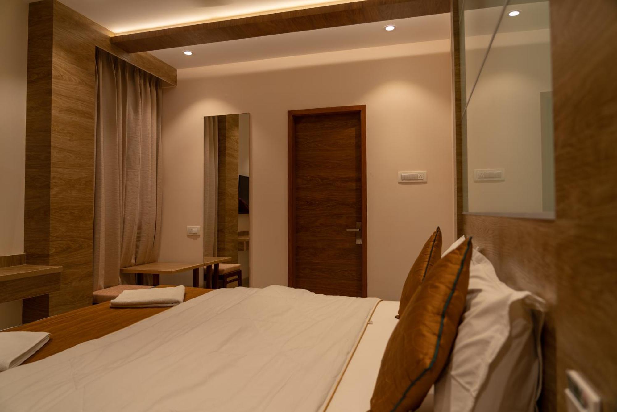 The Paradise Hotel - Luxury Stay Kanchipuram Zewnętrze zdjęcie