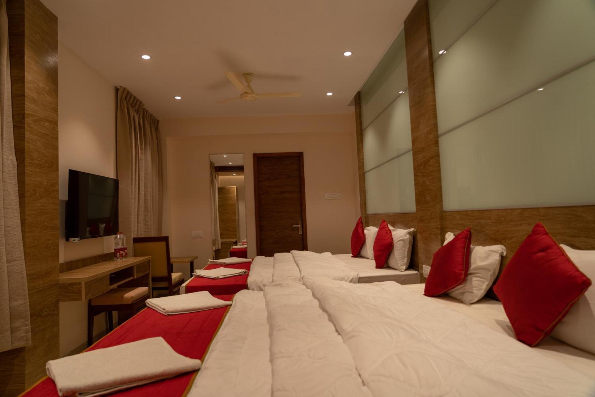 The Paradise Hotel - Luxury Stay Kanchipuram Zewnętrze zdjęcie
